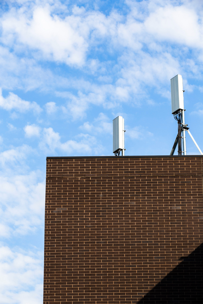 Satellite + Fiber Hybrid